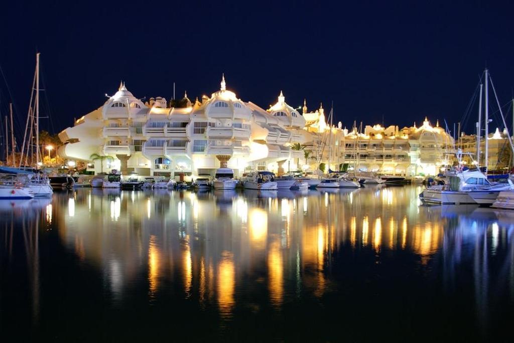 Exklusiva Lägenhet I Benalmádena Exteriör bild