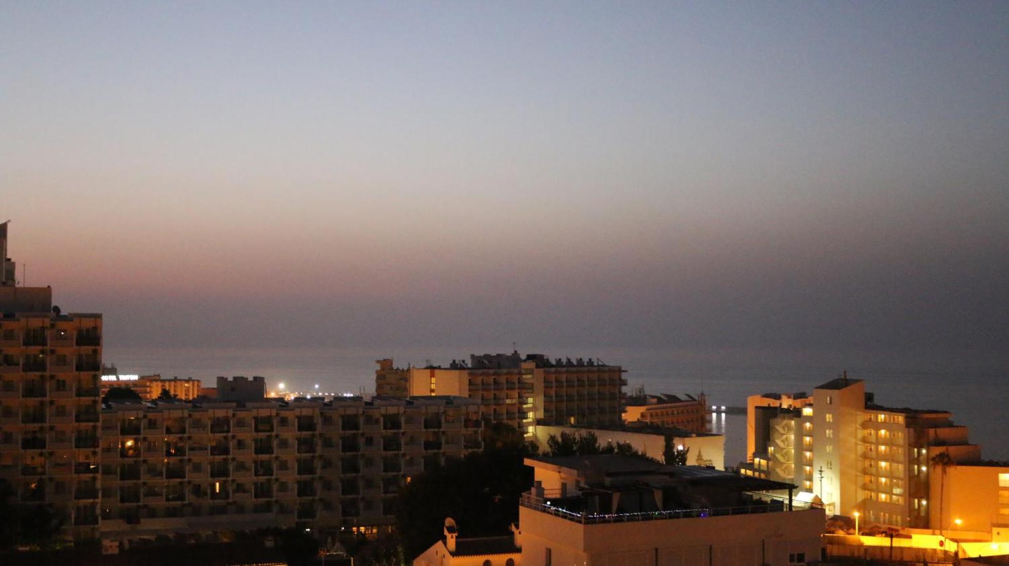 Exklusiva Lägenhet I Benalmádena Exteriör bild